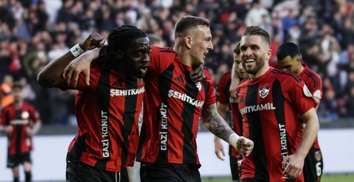 Kozłowski Kurtardı, Gaziantep FK Bir ...