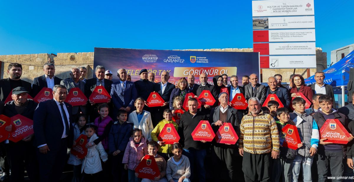 Gaziantep'te Traktörlere Reflektör Desteği: 'Reflektör ...