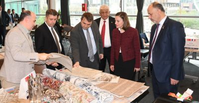 Gaziantepli Halıcılar Paris’te Sektörel Ticaret Heyetiyle Temaslarda Bulundu