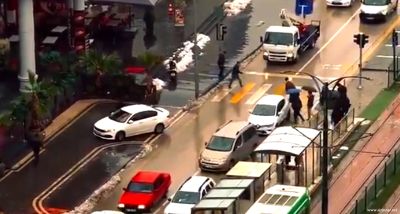 Gaziantep'te Şiddetli Yağış Hayatı Felç Etti